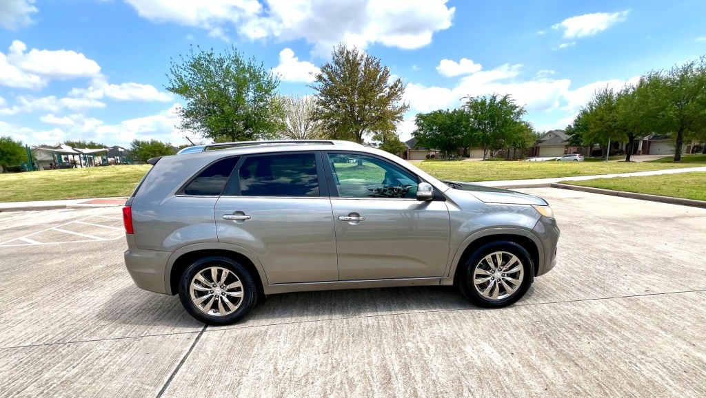 2013 Kia Sorento SX V6&nbsp;$6,950